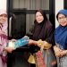 Halal Center UMSU Melakukan Penyerahan Sertifikat Halal Kepada Pelaku Usaha